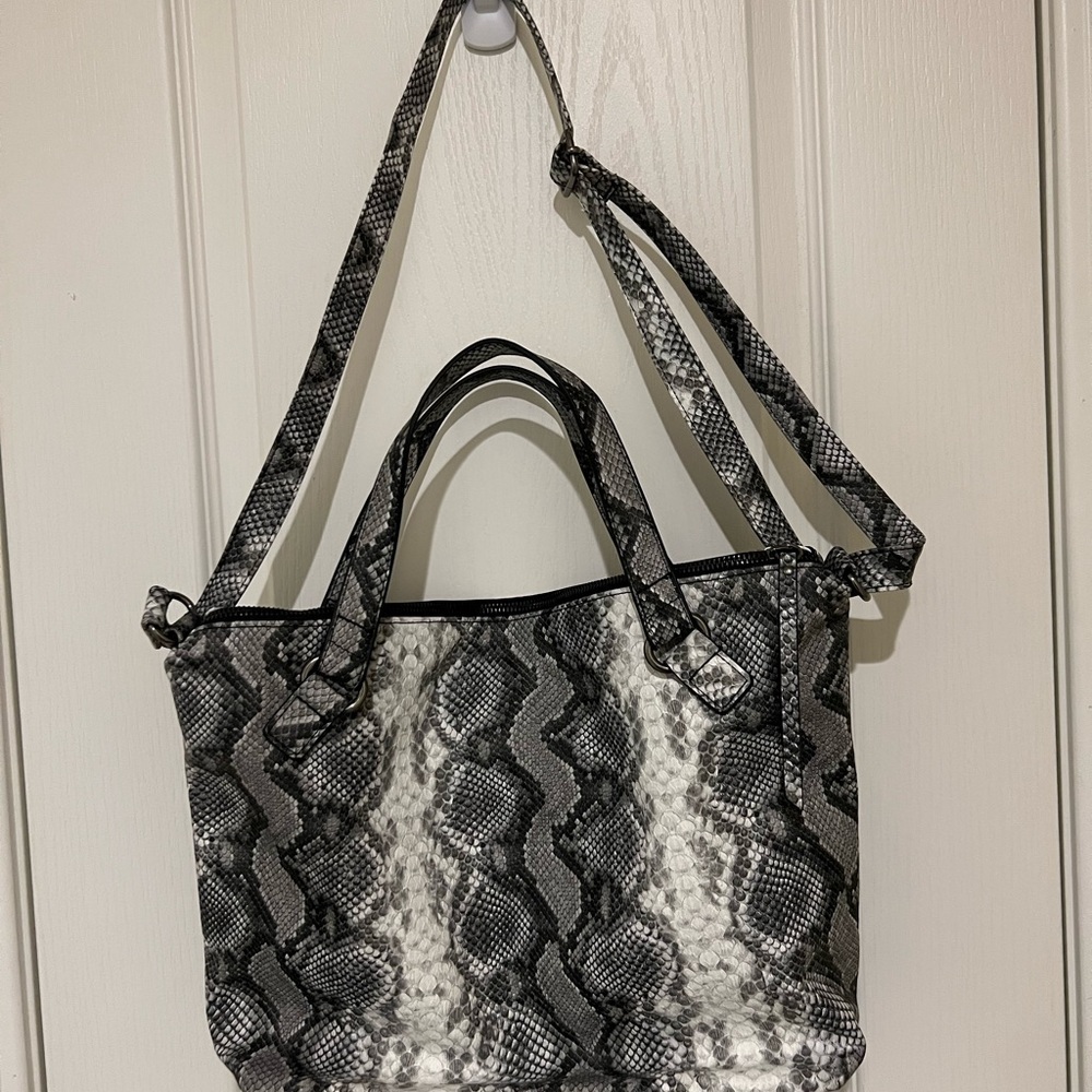 Jessica Simpson Black and White Phython Zoey Satchel - Picture 2 of 15